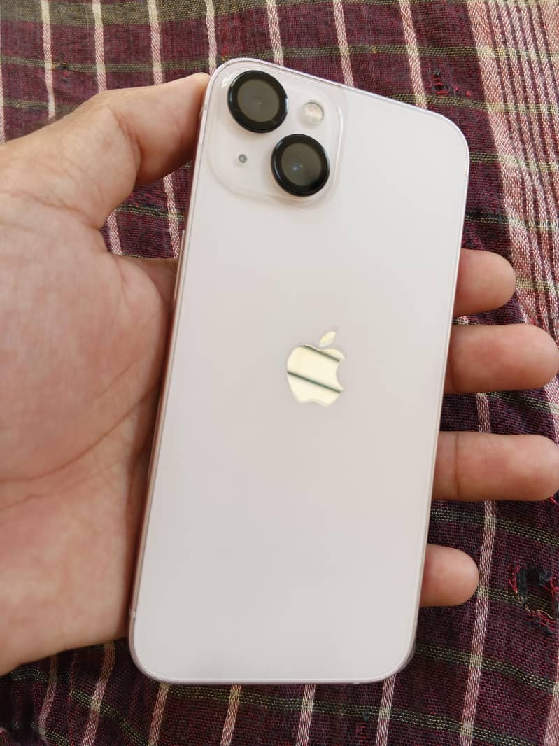 Apple iPhone 13 1