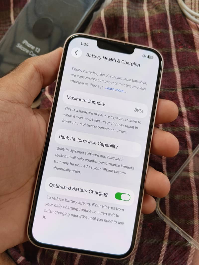 Apple iPhone 13 7