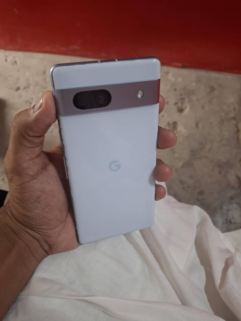 Google Pixel 7a 2
