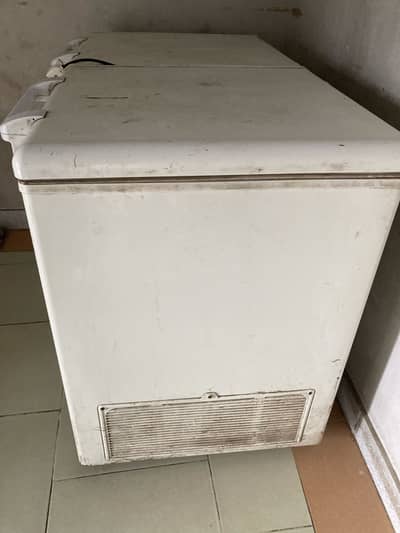 Double door defreazer gud quality