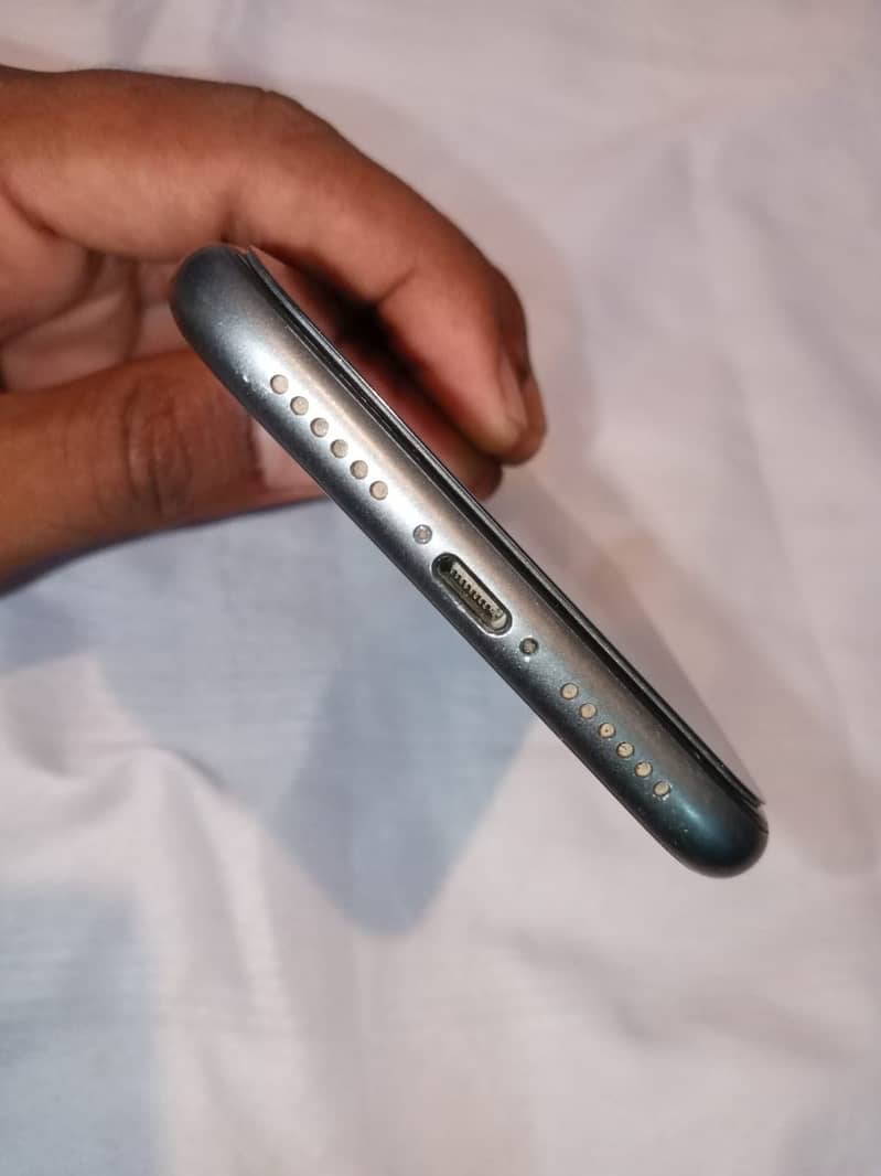 Apple iPhone 11 1