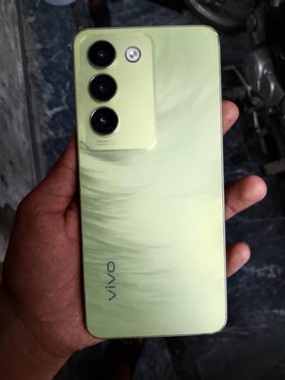 Vivo Y100
