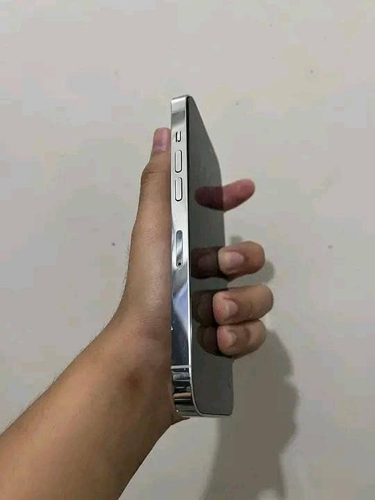 Apple iPhone 14 1