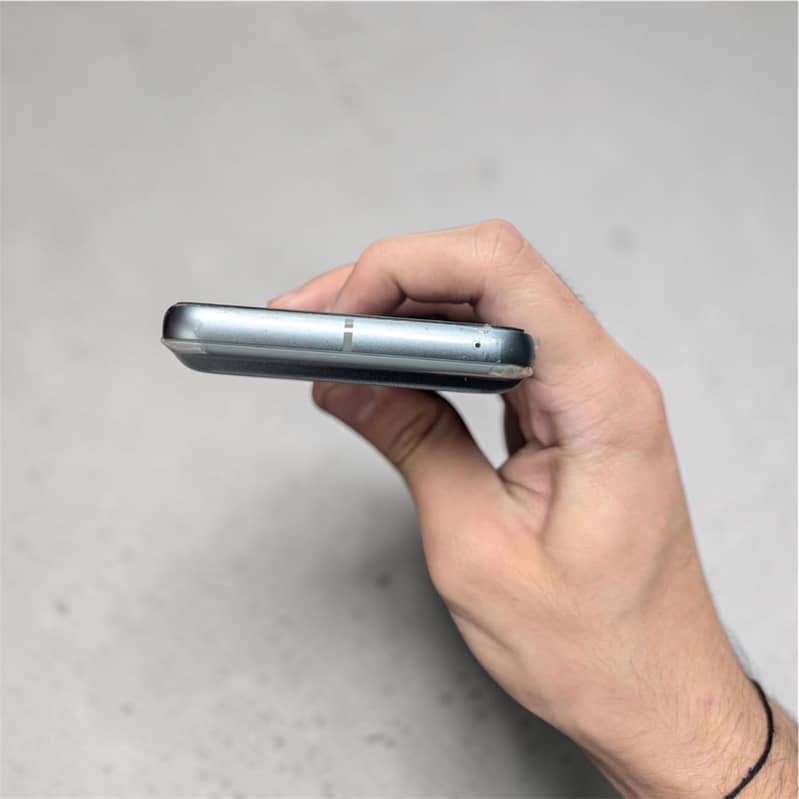 Google Pixel 8 3