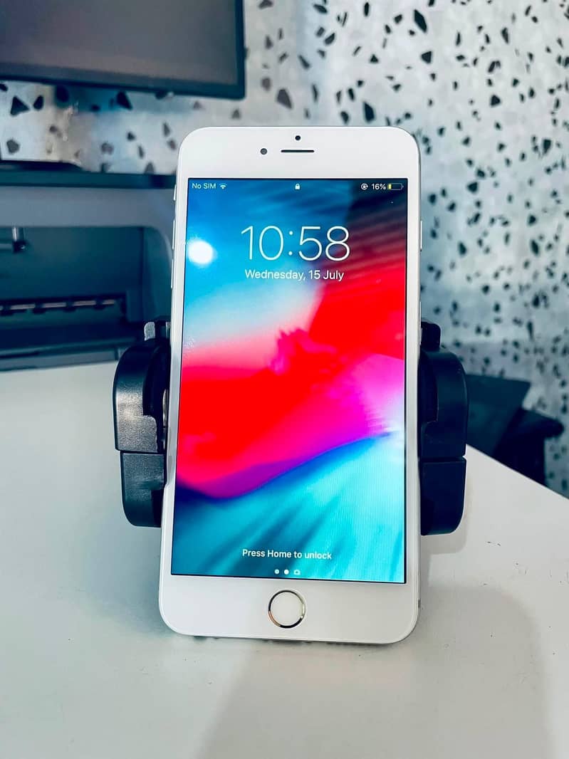 Apple iPhone 6S Plus 1