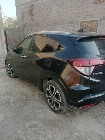 Honda Vezel 2015