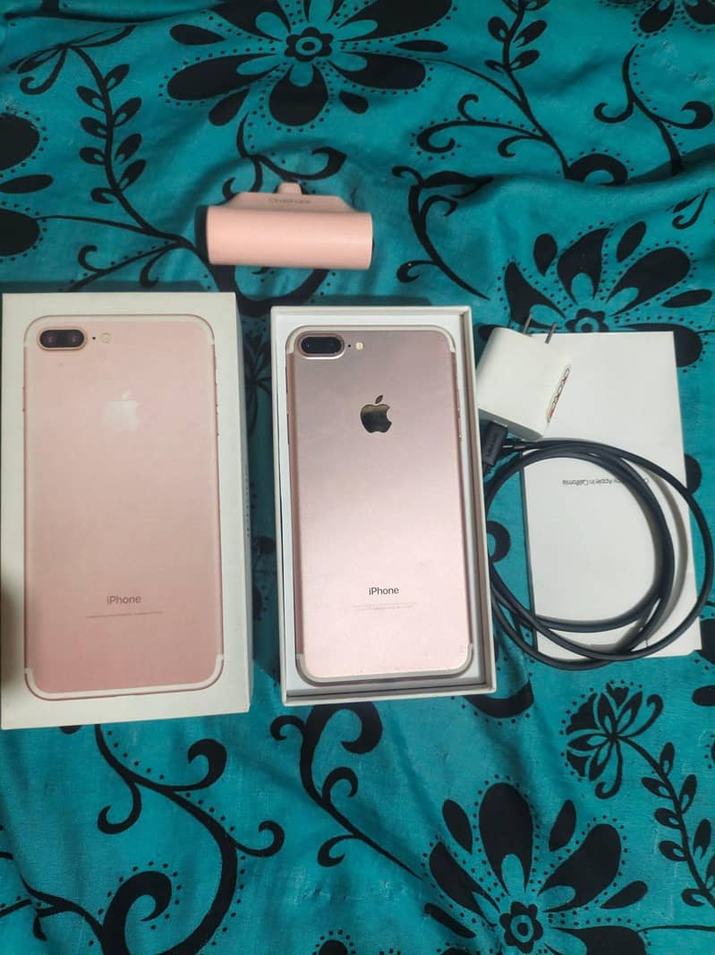 Apple iPhone 7 Plus 0