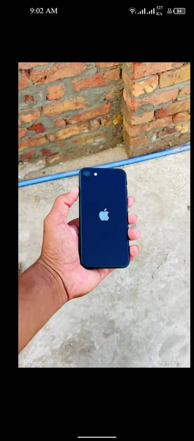 Apple iPhone SE