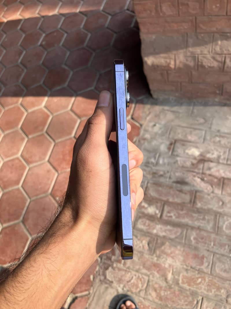 Apple iPhone 14 Pro Max 3