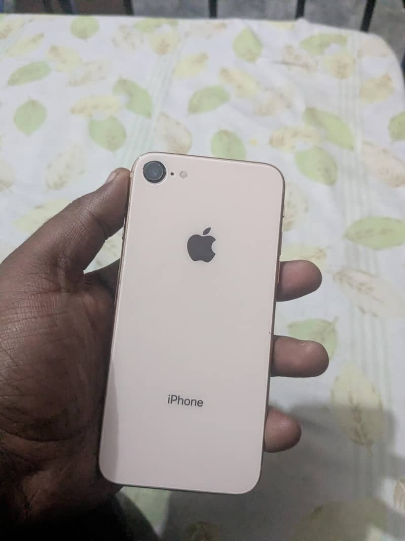 Apple iPhone 8 0
