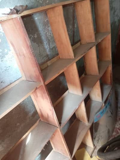  19 Wooden Display Almirahs/Racks and 1 Full Rack Price 10K