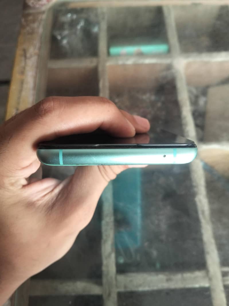 One Plus 8T 4