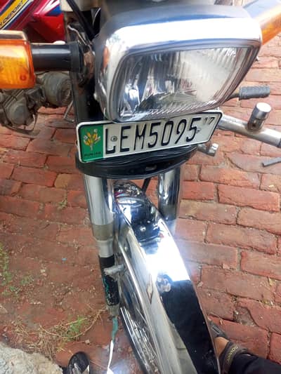 Road Prince motorcycle sale in Lahore very good condition