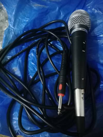Microphone