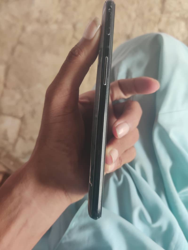 One Plus 6T 3