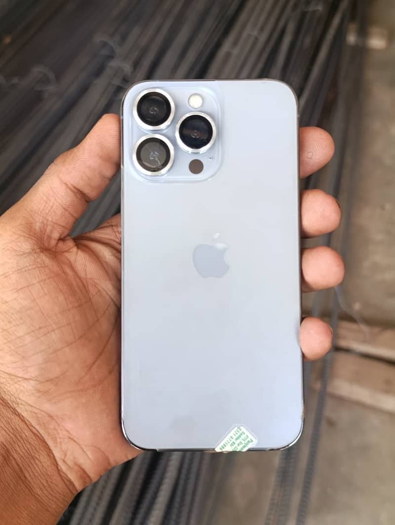 Apple iPhone 13 Pro 0