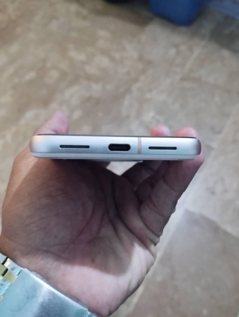Google Pixel 8 0