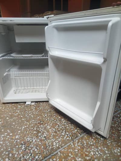 room refrigerator