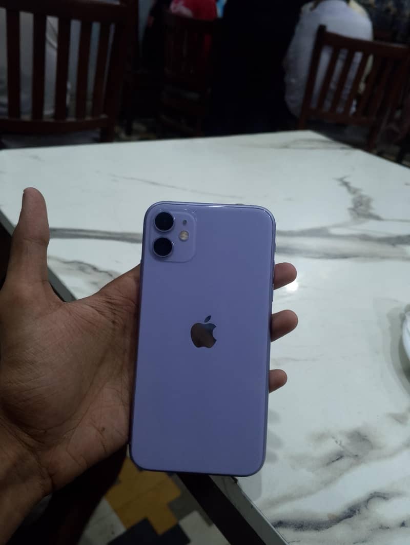 Apple iPhone 11 0