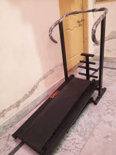 Manual Treadmill by world fitness