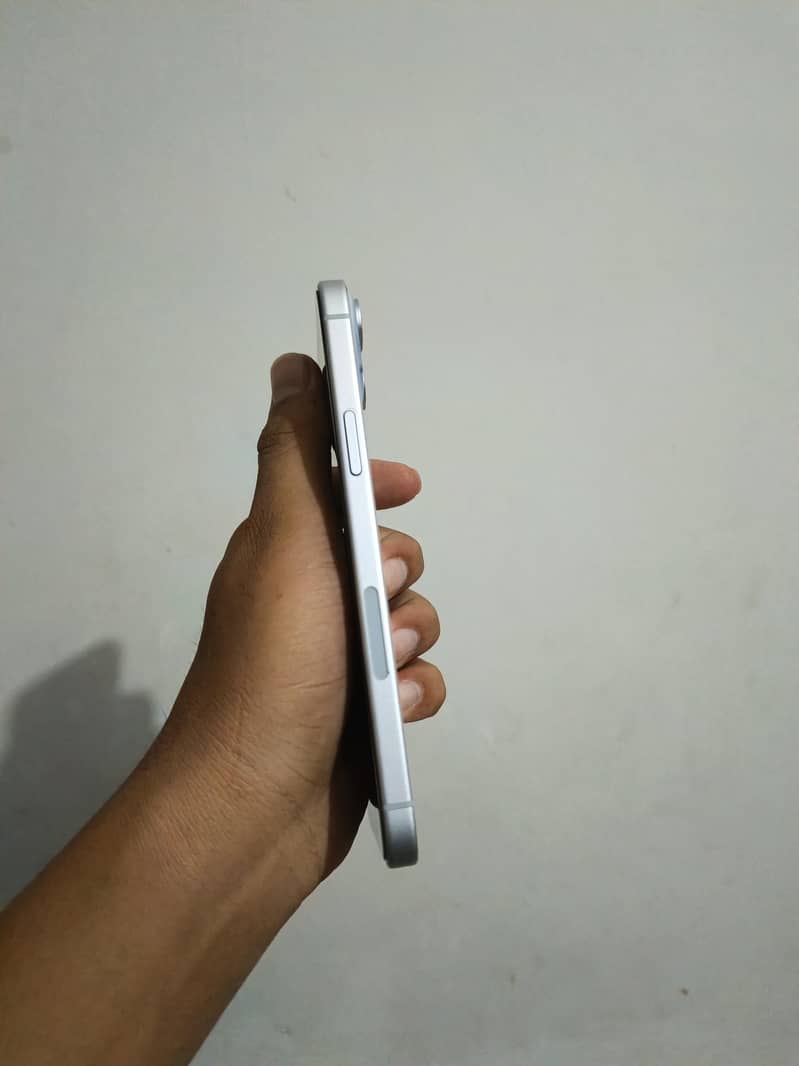 Apple iPhone 15 plus 5