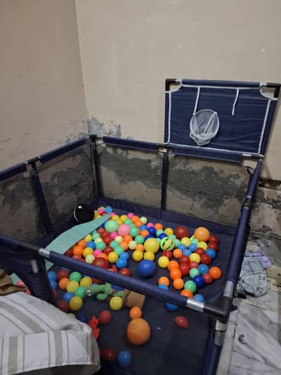 Baby Fence Play Game