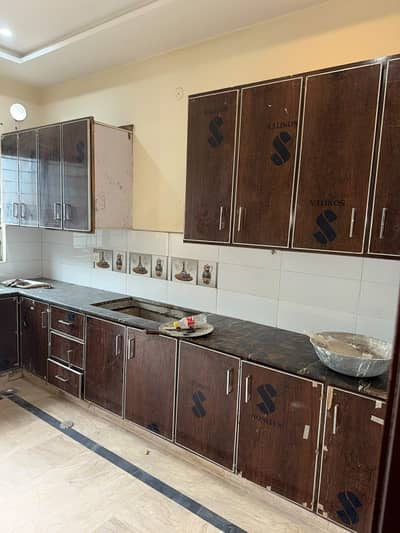 10 MARLA LOWER PORTION IS VACANT FOR RENT IN JUBILEE TOWN HOT LOCATION