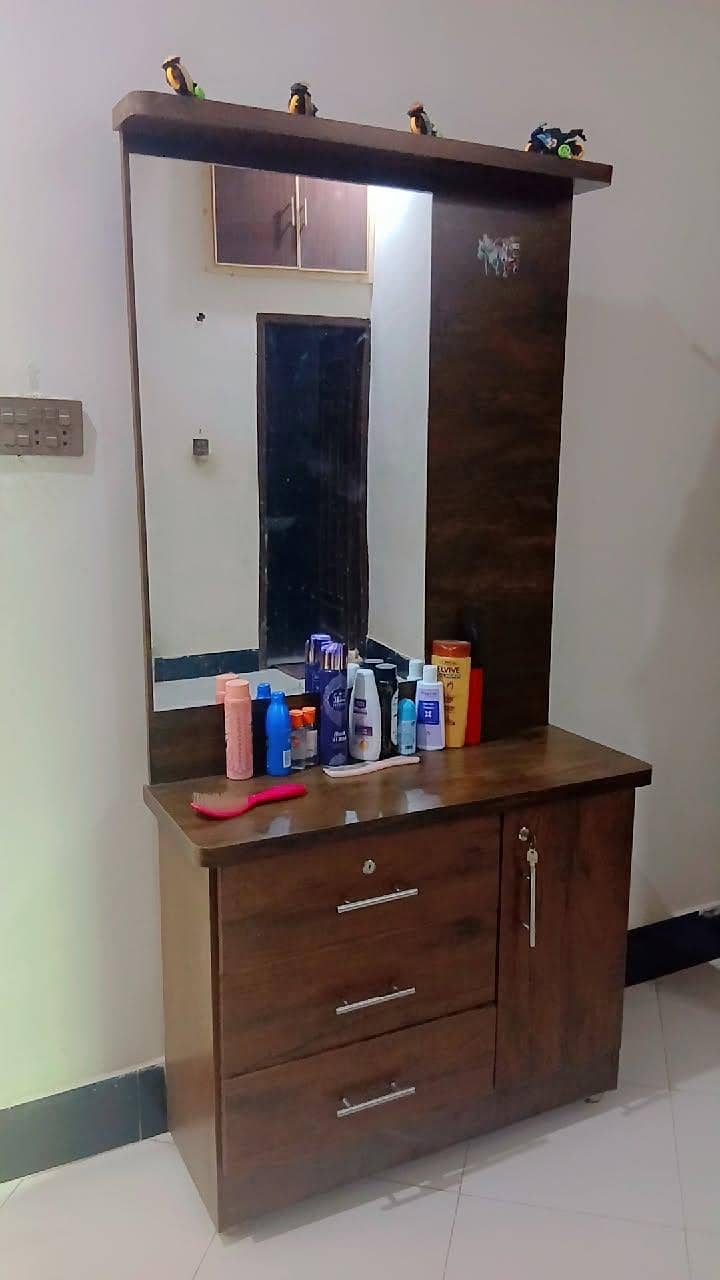 wardrobe and dressing 5