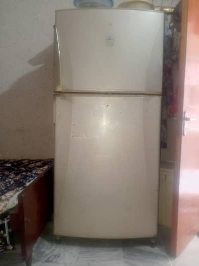 Dawlance fridge for sale