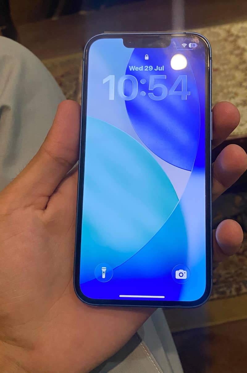 Apple iPhone 13 1