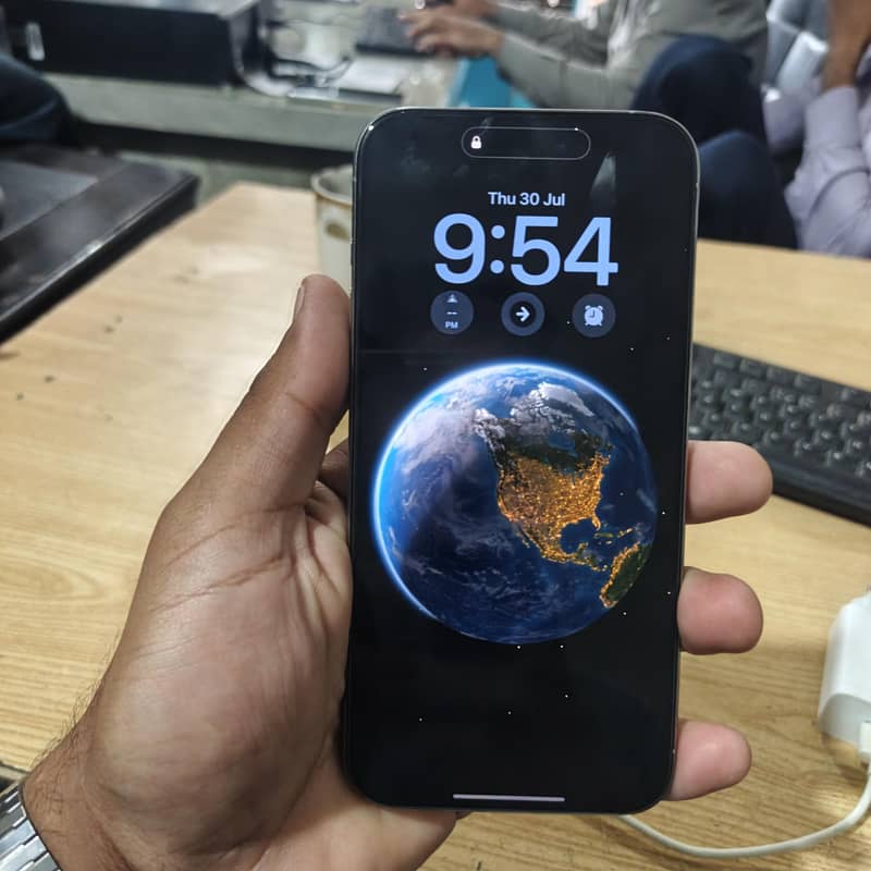 Apple iPhone 15 Pro Max titanium 6