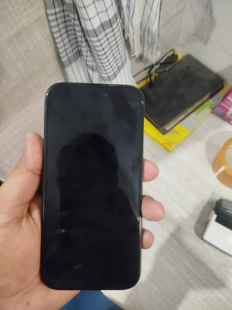 Apple iPhone 15 2