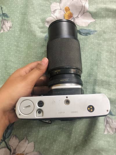 Yashica Fr| 35mm film camera with yashica ml 75-200 mm macro lens