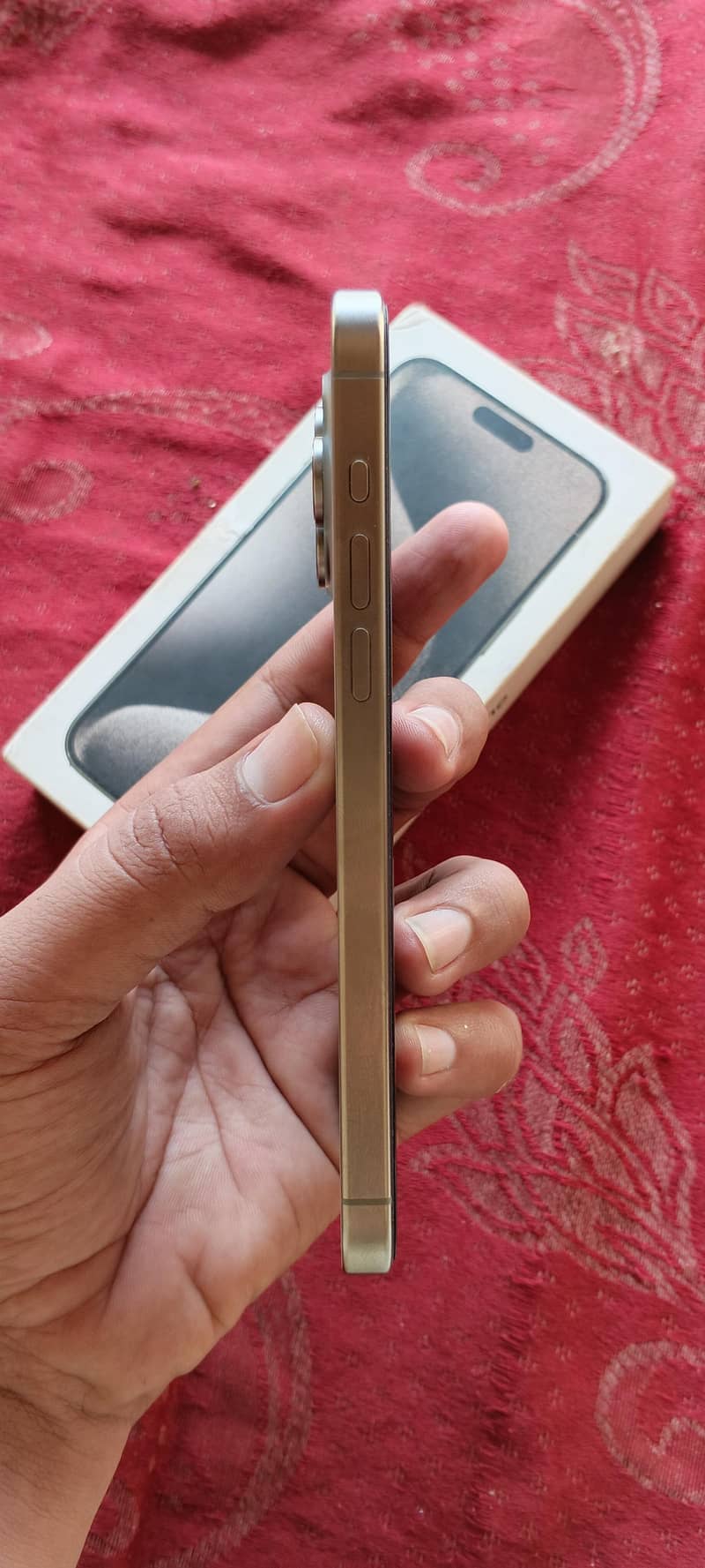 Apple iPhone 15 Pro Max 256GB – JV – Natural Titanium. 2