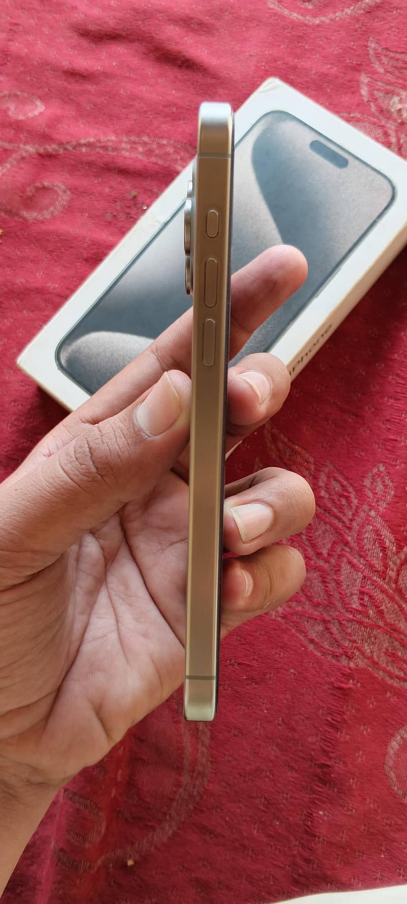 Apple iPhone 15 Pro Max 256GB – JV – Natural Titanium. 3