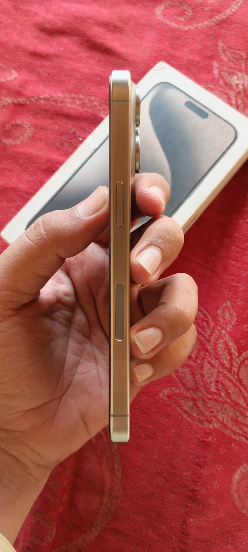 Apple iPhone 15 Pro Max 256GB – JV – Natural Titanium. 4