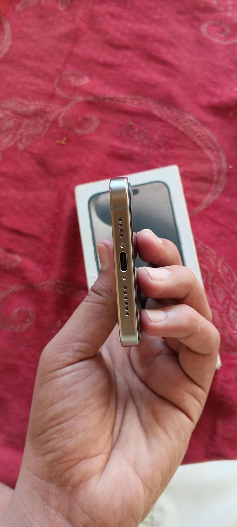 Apple iPhone 15 Pro Max 256GB – JV – Natural Titanium. 5