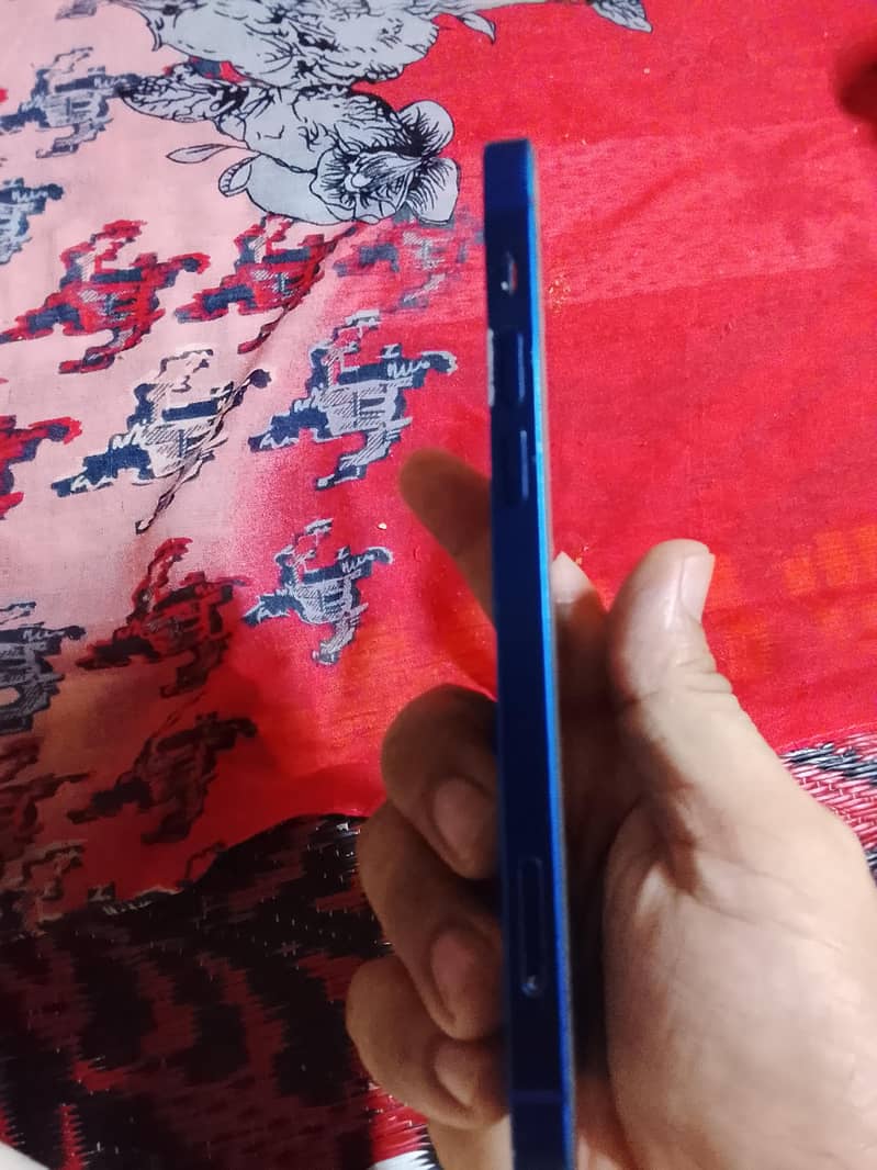 Apple iPhone 12 Pro 2