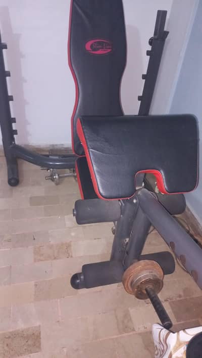 Slim line bench press for sale in a very mint condition