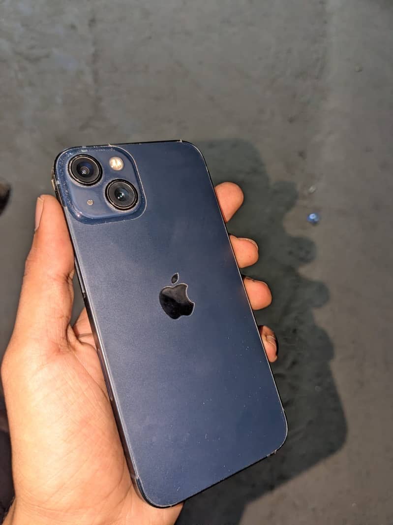 iPhone 13 2