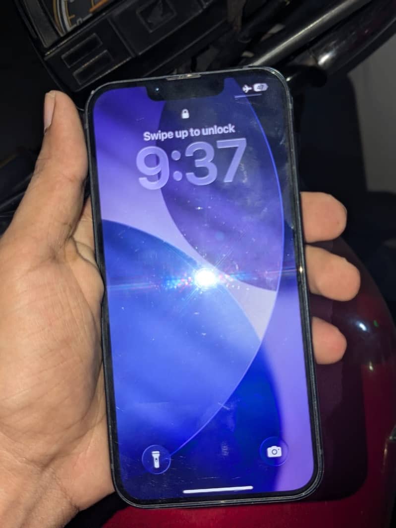 iPhone 13 3