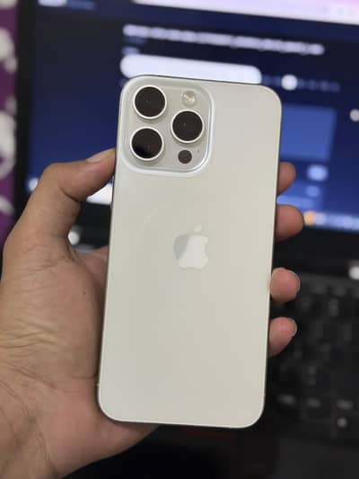 Apple iPhone 15 Pro Max