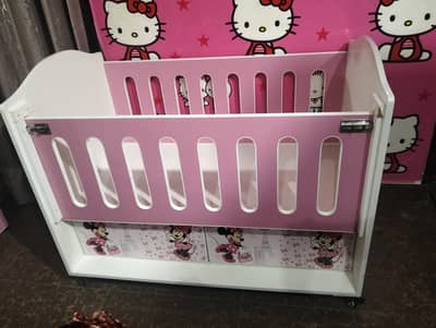 Baby Cot | Kids Cot| Baby Crib | Kids Bed | Wooden Cot Condition 10/10