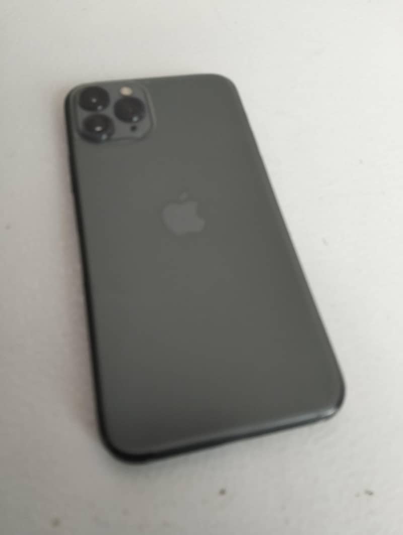 Apple iPhone 11 Pro 3