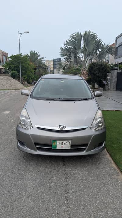 Toyota Wish 2012