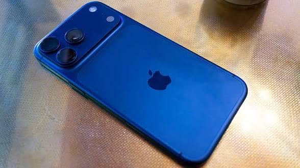 Apple iPhone 17 Pro Max 0