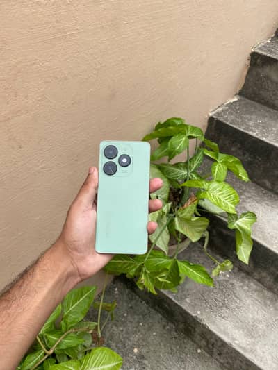 Tecno Spark Go