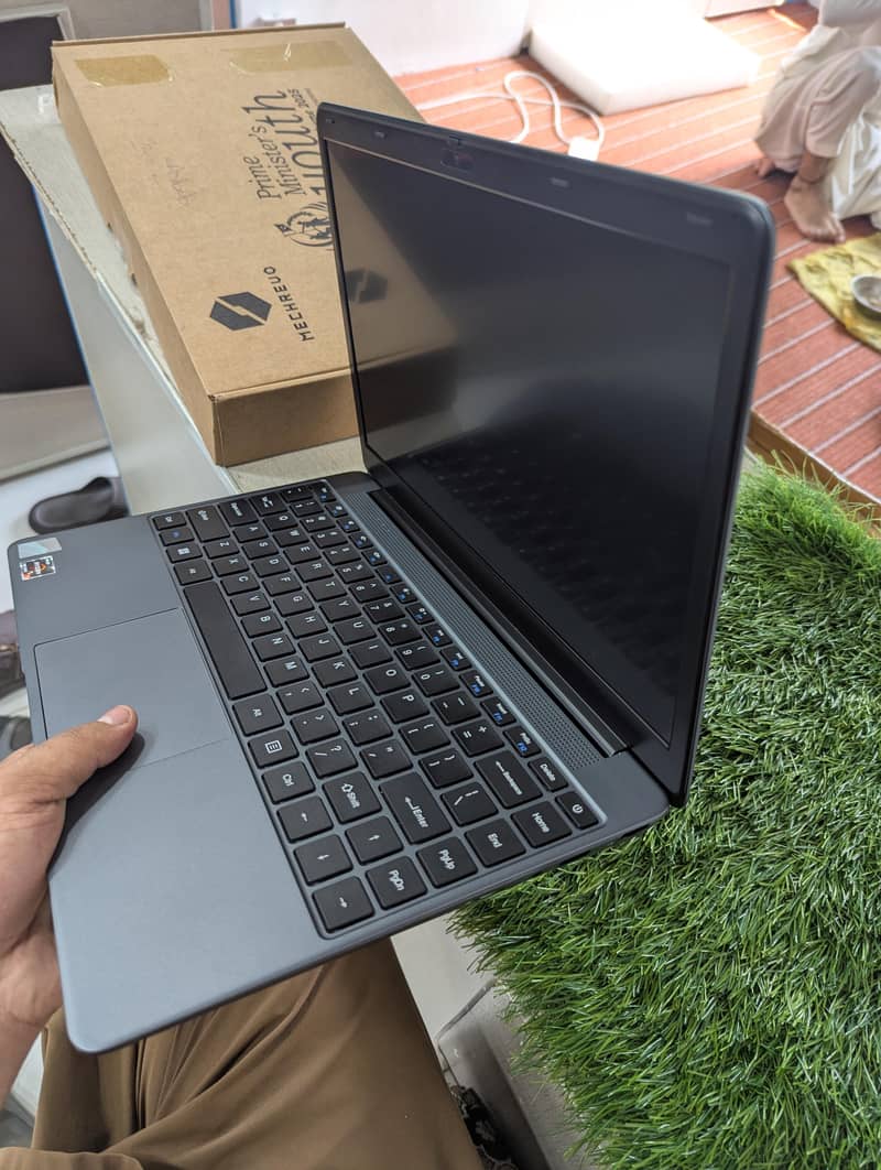 pm laptop 1