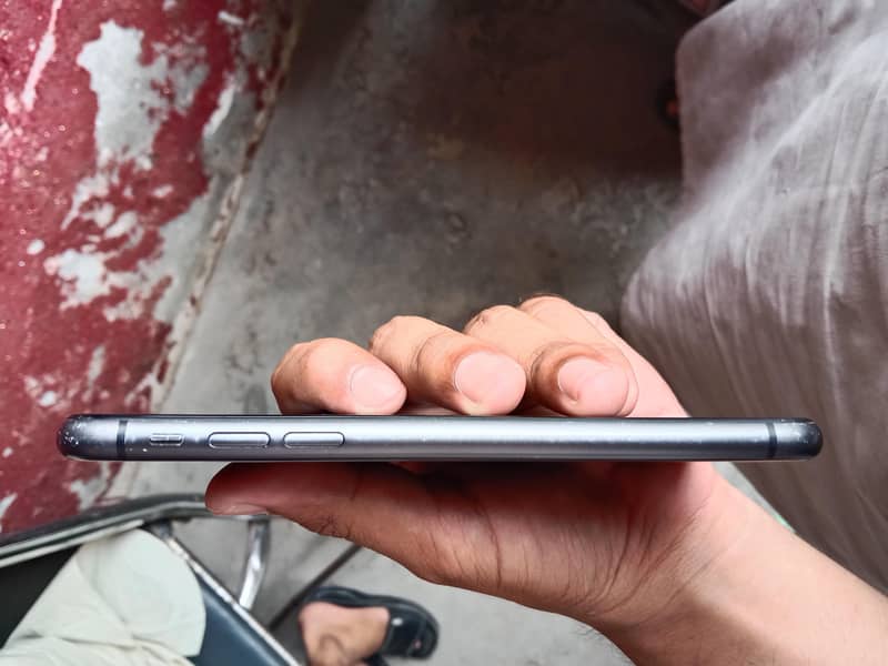 Apple iPhone 11 1