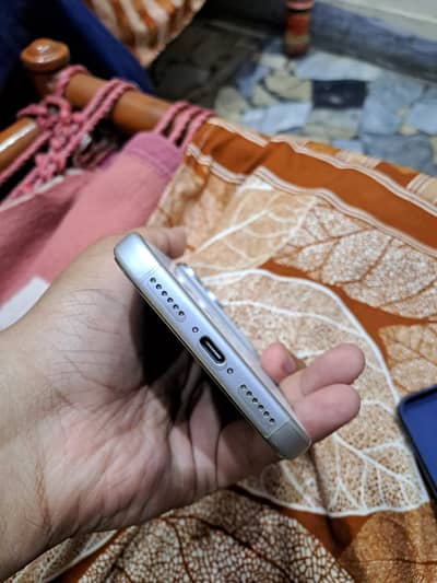 Iphone 17 pro max JV 100 health 10month warranty
